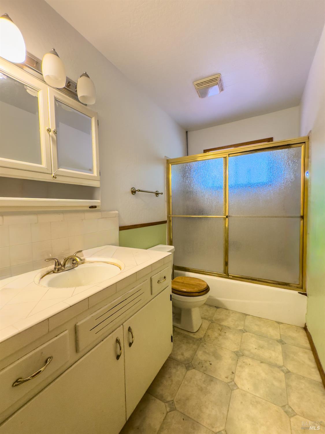 1800 W Ca-20 Highway Willits CA 95490