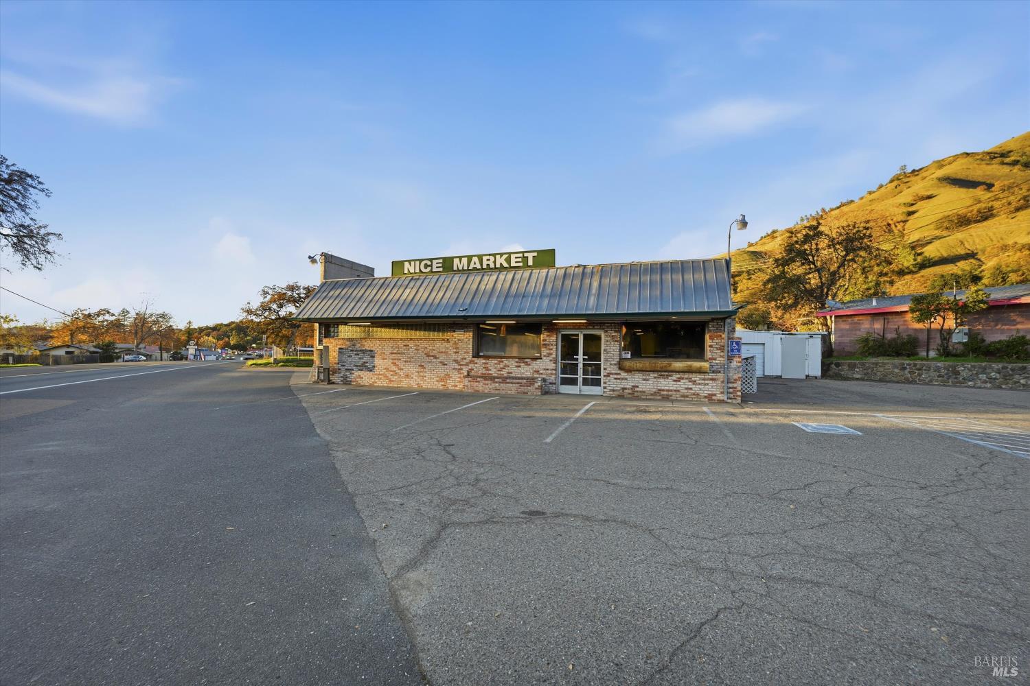 3794 E State Highway 20 Nice CA 95464