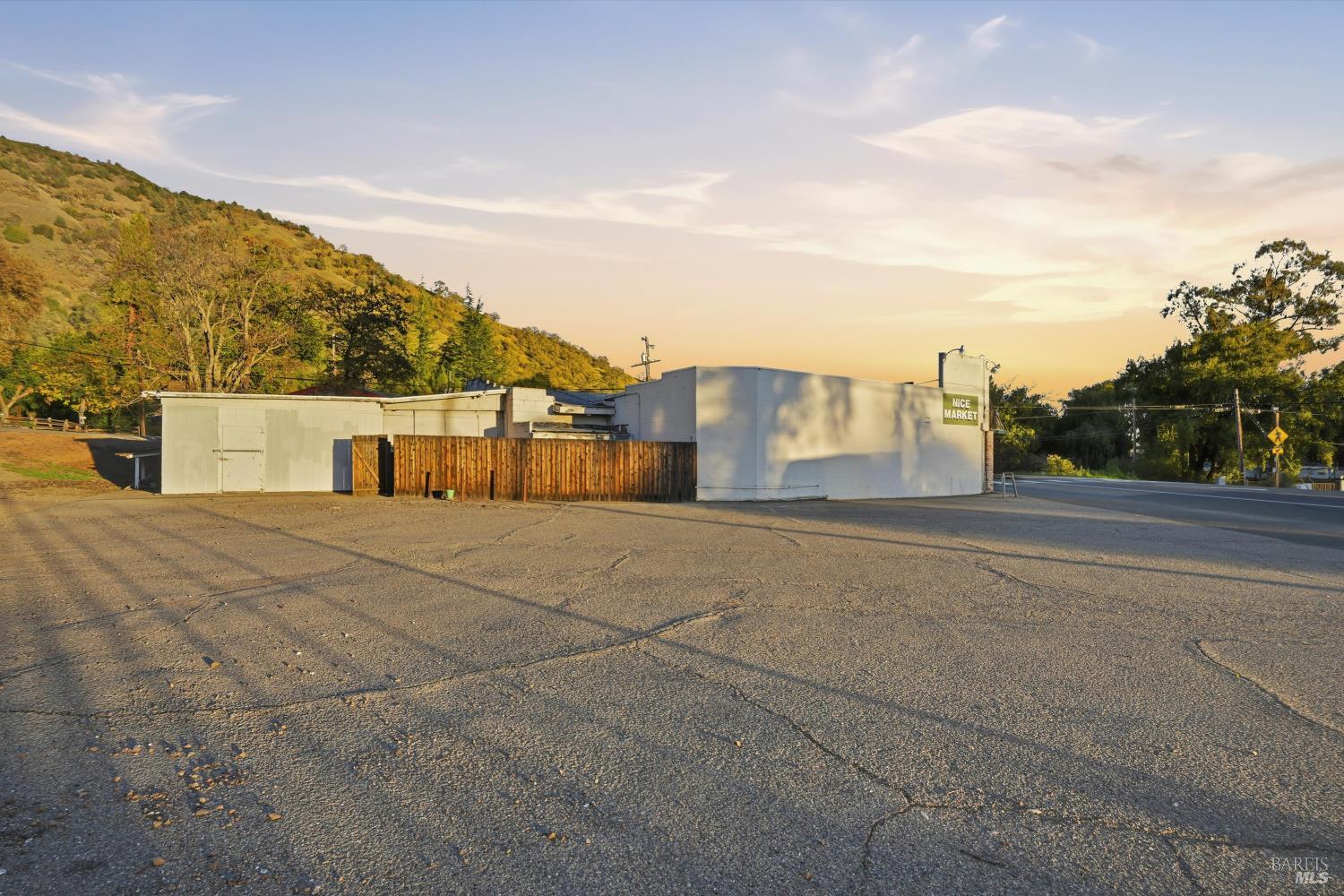 3794 E State Highway 20 Nice CA 95464