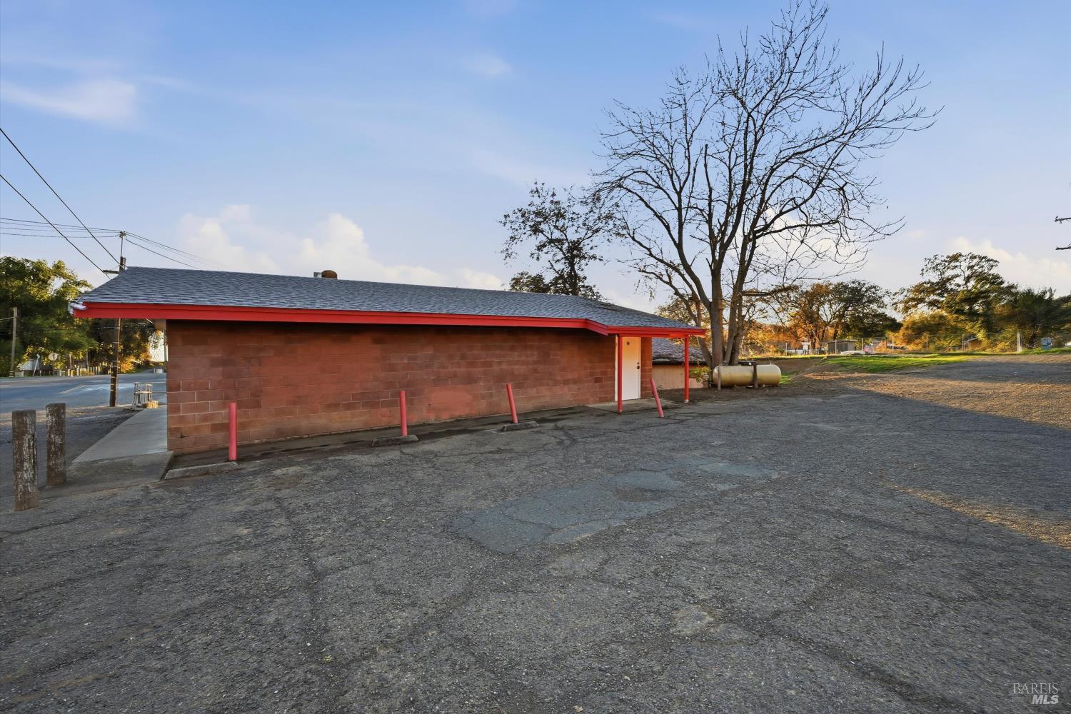 3794 E State Highway 20 Nice CA 95464