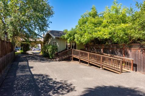 705 College Avenue Santa Rosa CA 95404