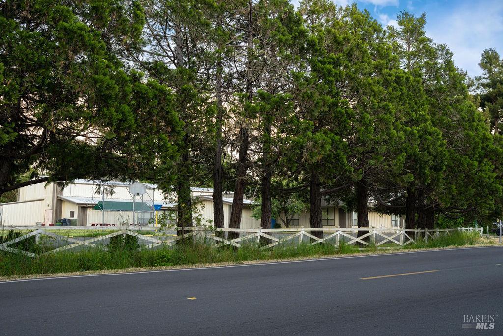 22751 Bray Road Willits CA 95490