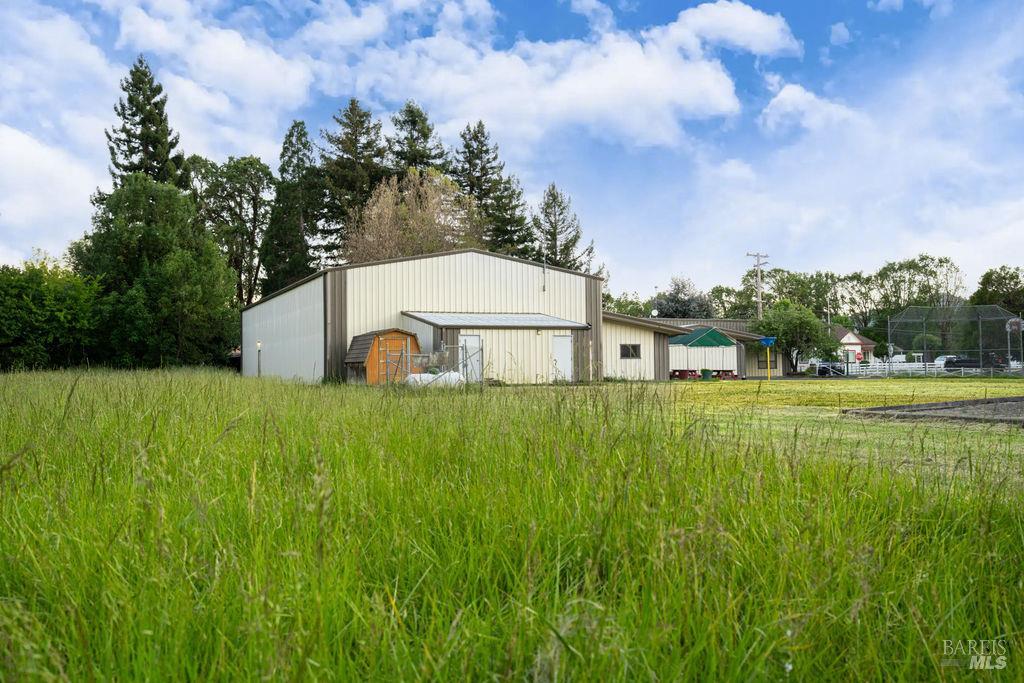 22751 Bray Road Willits CA 95490