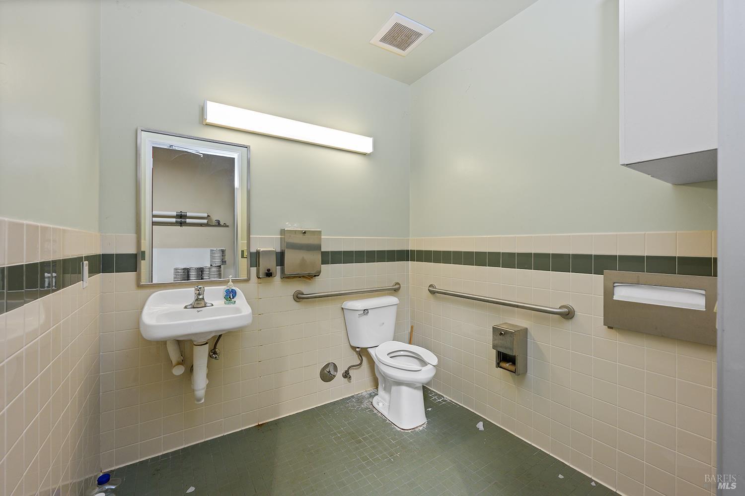 595 Santana Drive Cloverdale CA 95425