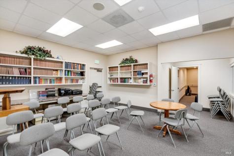 1105 University Street Healdsburg CA 95448