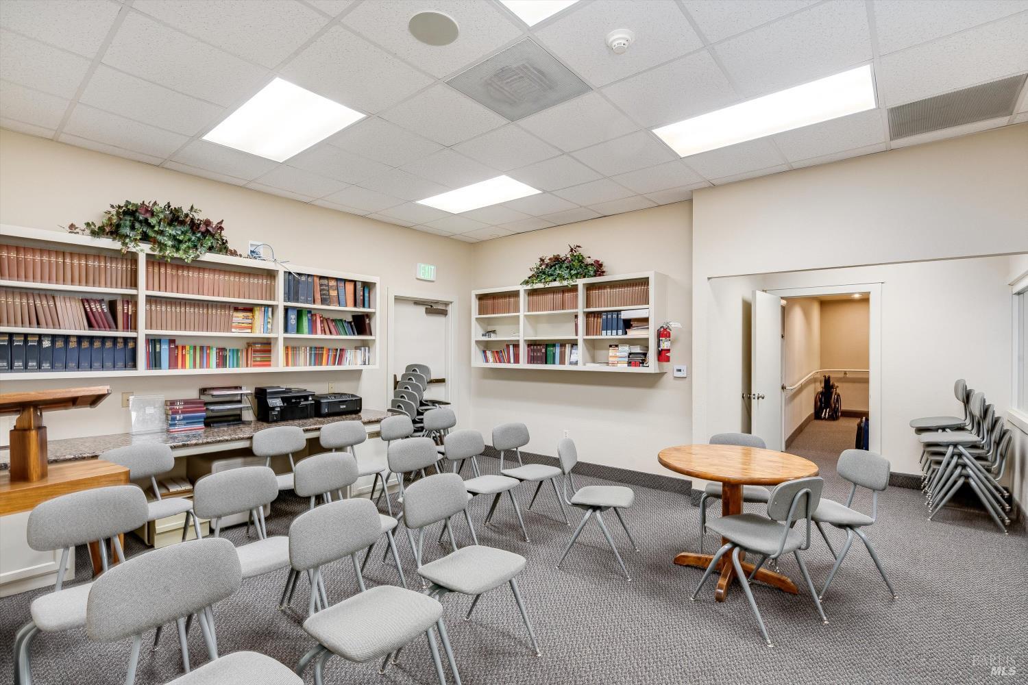 1105 University Street Healdsburg CA 95448