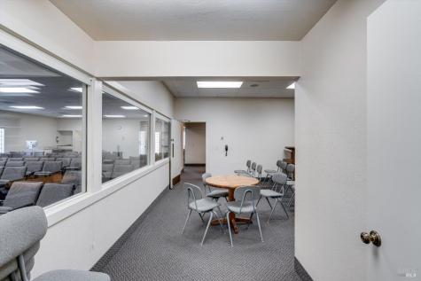 1105 University Street Healdsburg CA 95448