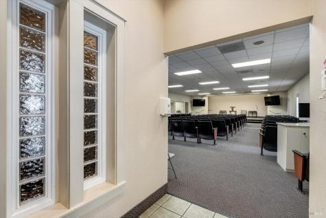 1105 University Street Healdsburg CA 95448