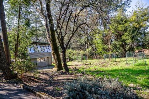 4010 Montecito Avenue Santa Rosa CA 95404