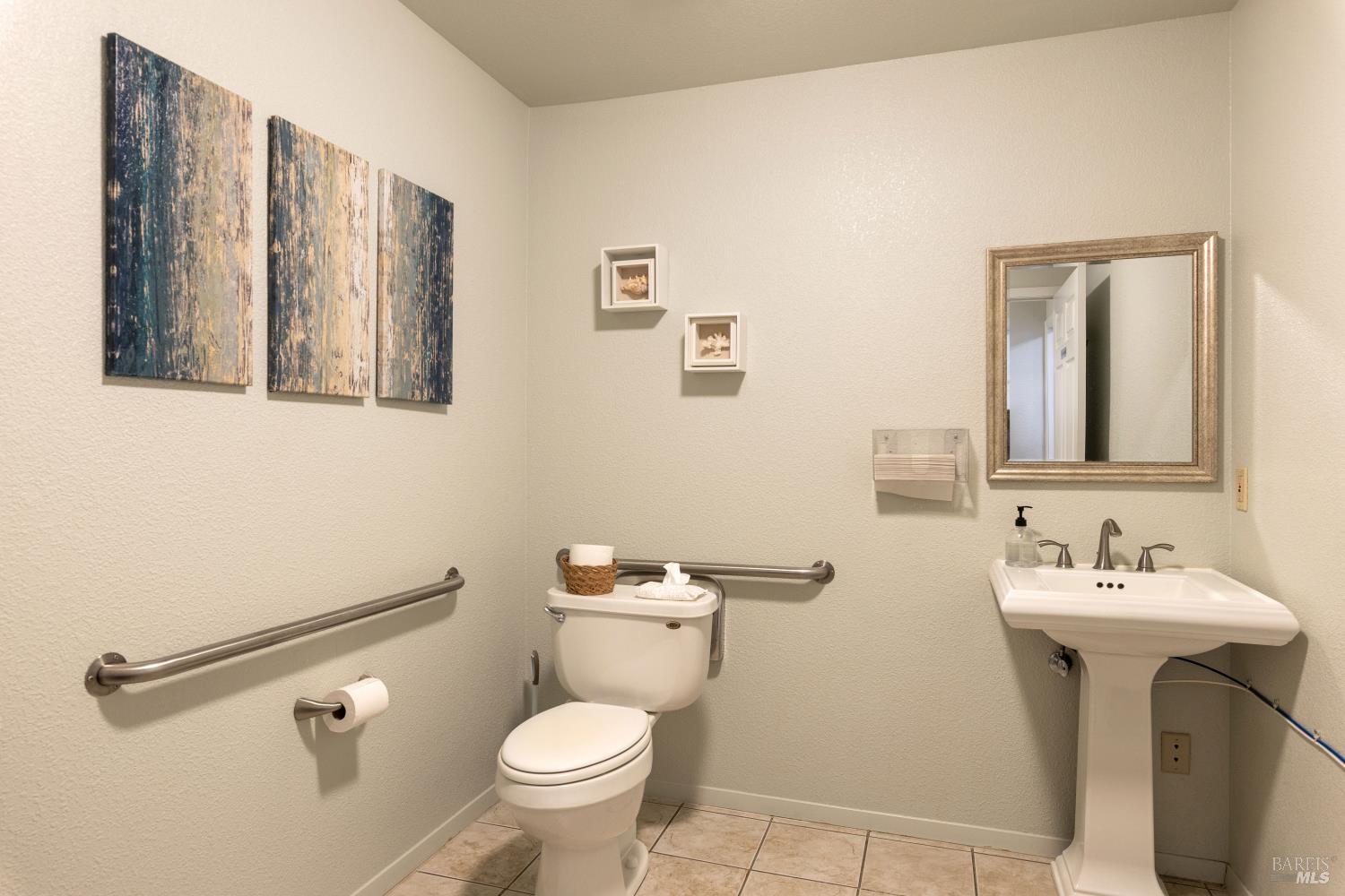 1101 N Main Street Lakeport CA 95453