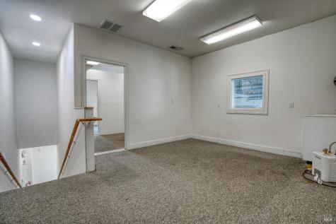 1125 W Steele Lane Santa Rosa CA 95403