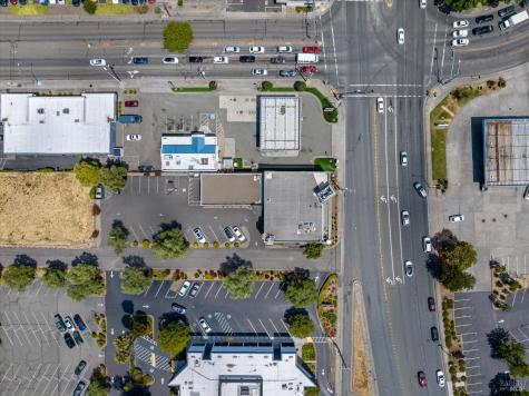 1125 W Steele Lane Santa Rosa CA 95403