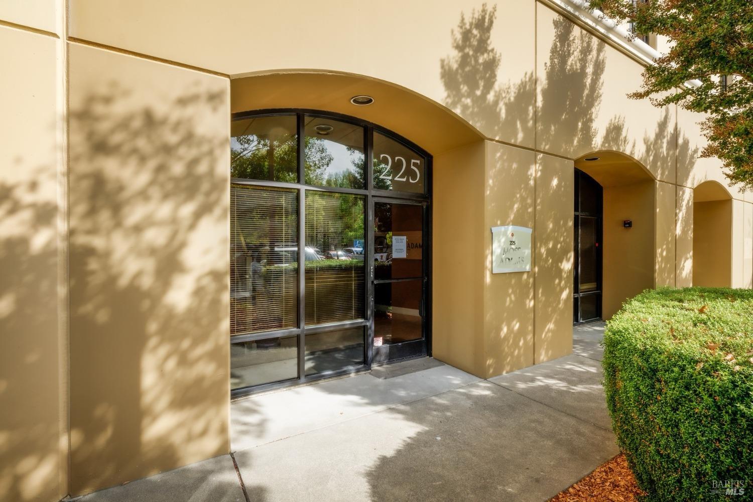 225 Foss Creek Circle Healdsburg CA 95448