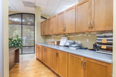 225 Foss Creek Circle Healdsburg CA 95448