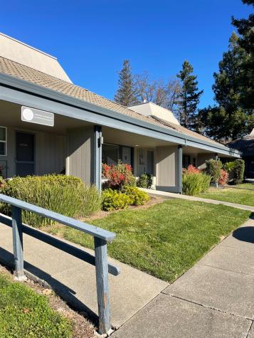 455-B March Avenue Healdsburg CA 95448