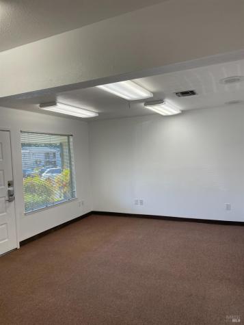 455-B March Avenue Healdsburg CA 95448