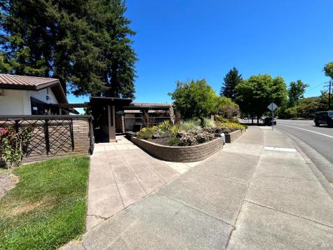 4655 Hoen Avenue Santa Rosa CA 95405