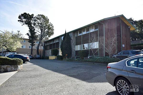 2121 Redwood Street Vallejo CA 94590