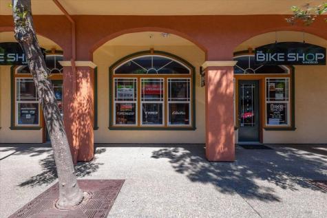9074-9078 Windsor Road Windsor CA 95492