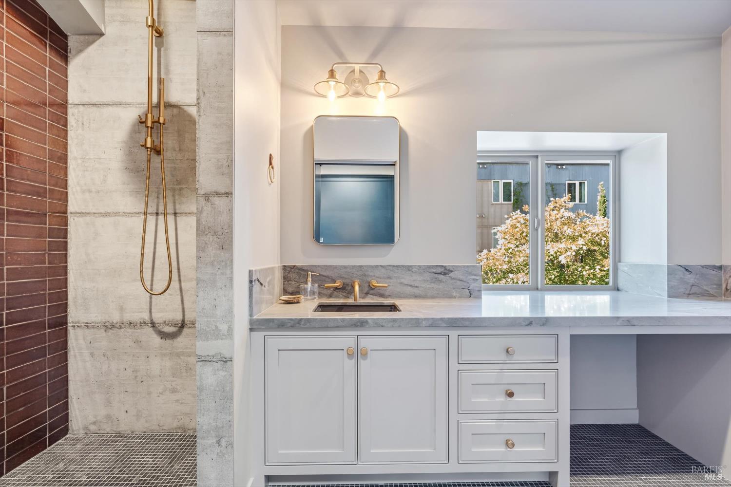 1229 Grove Street Healdsburg CA 95448