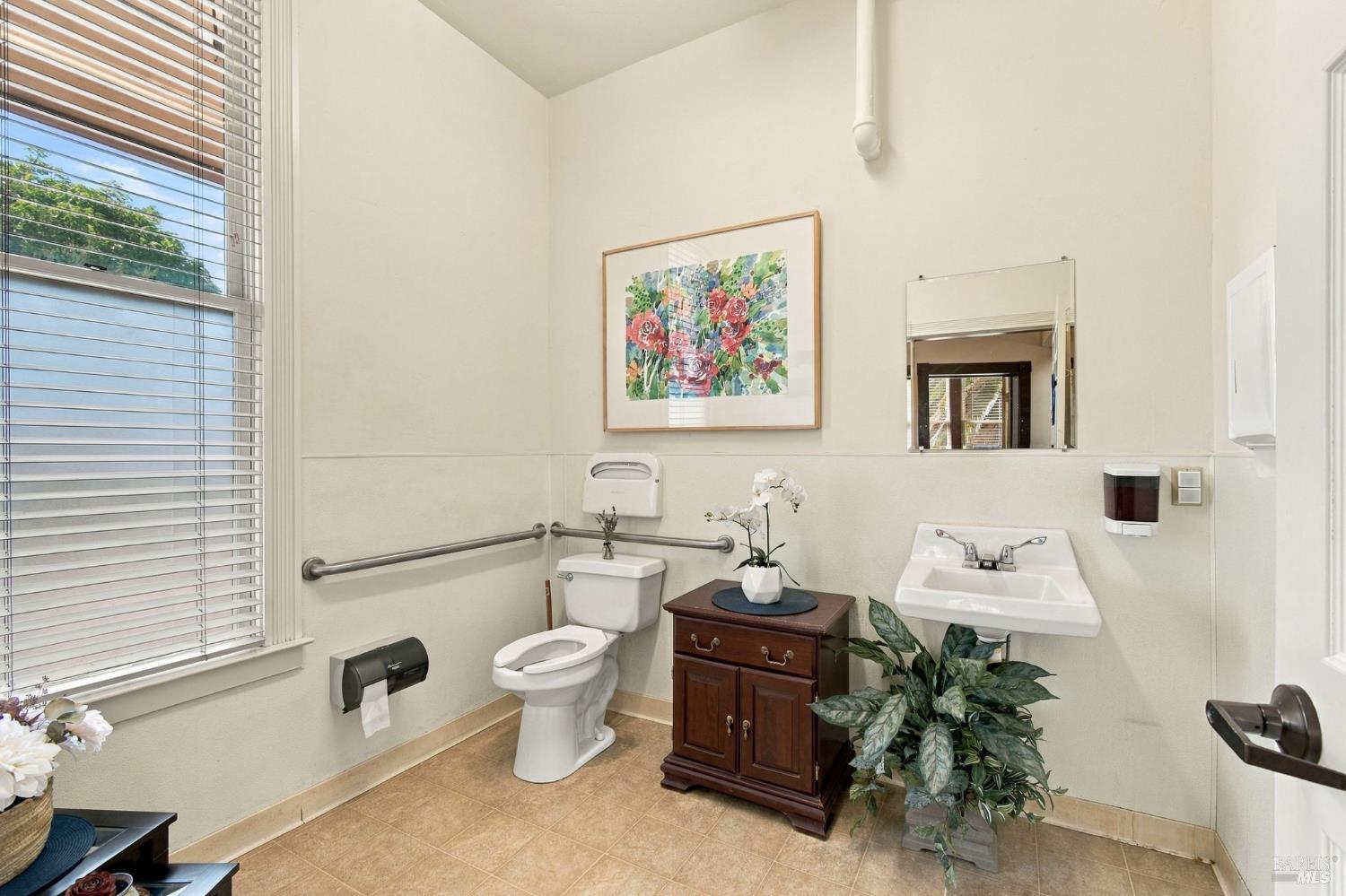 659 Cherry Street Santa Rosa CA 95404