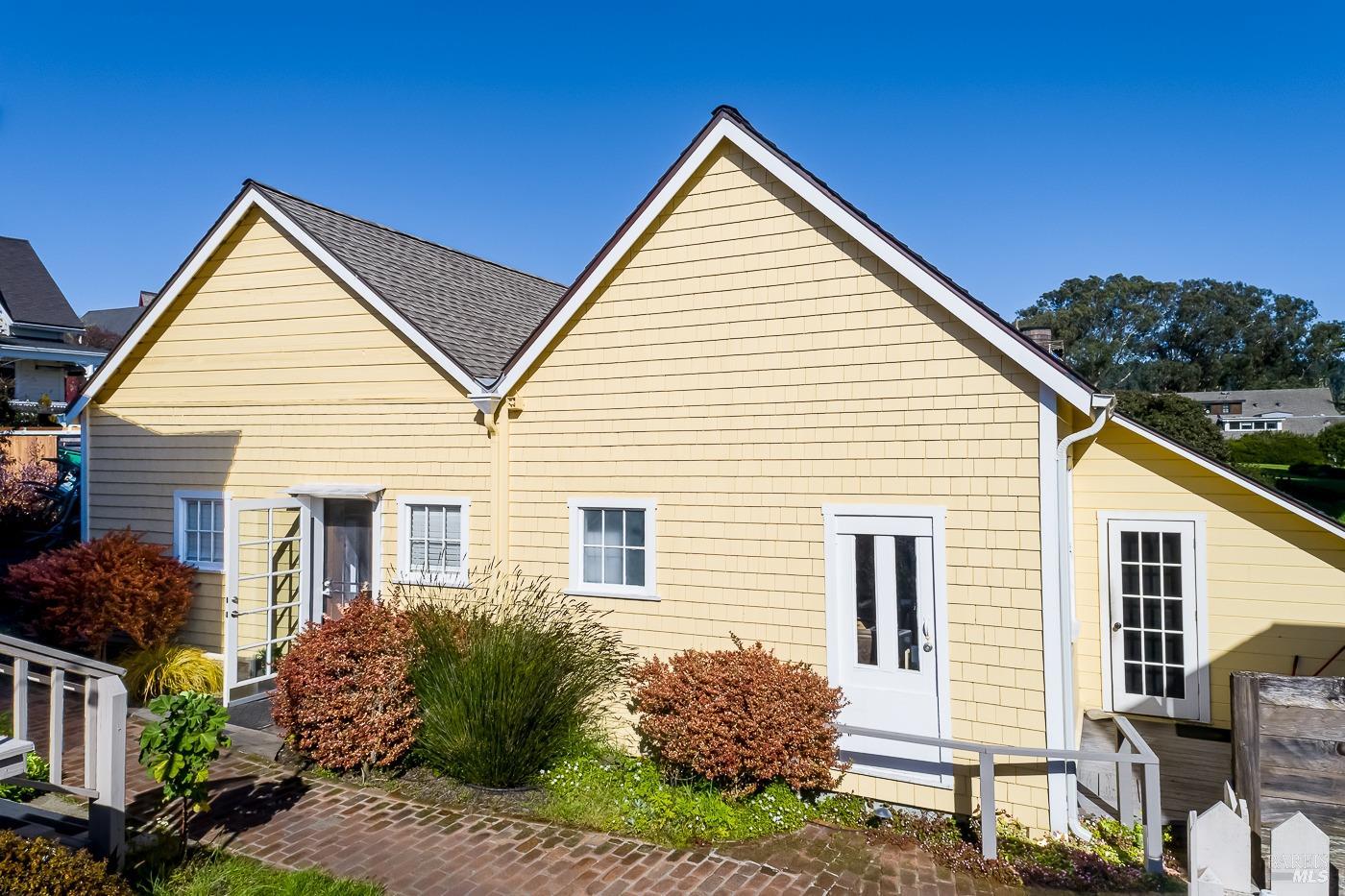 45040 Main Street Mendocino CA 95460