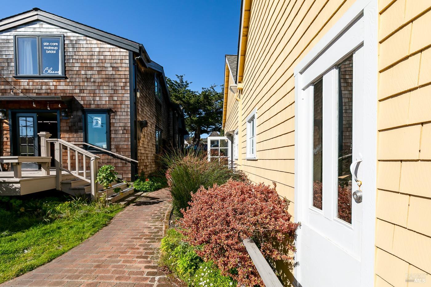 45040 Main Street Mendocino CA 95460