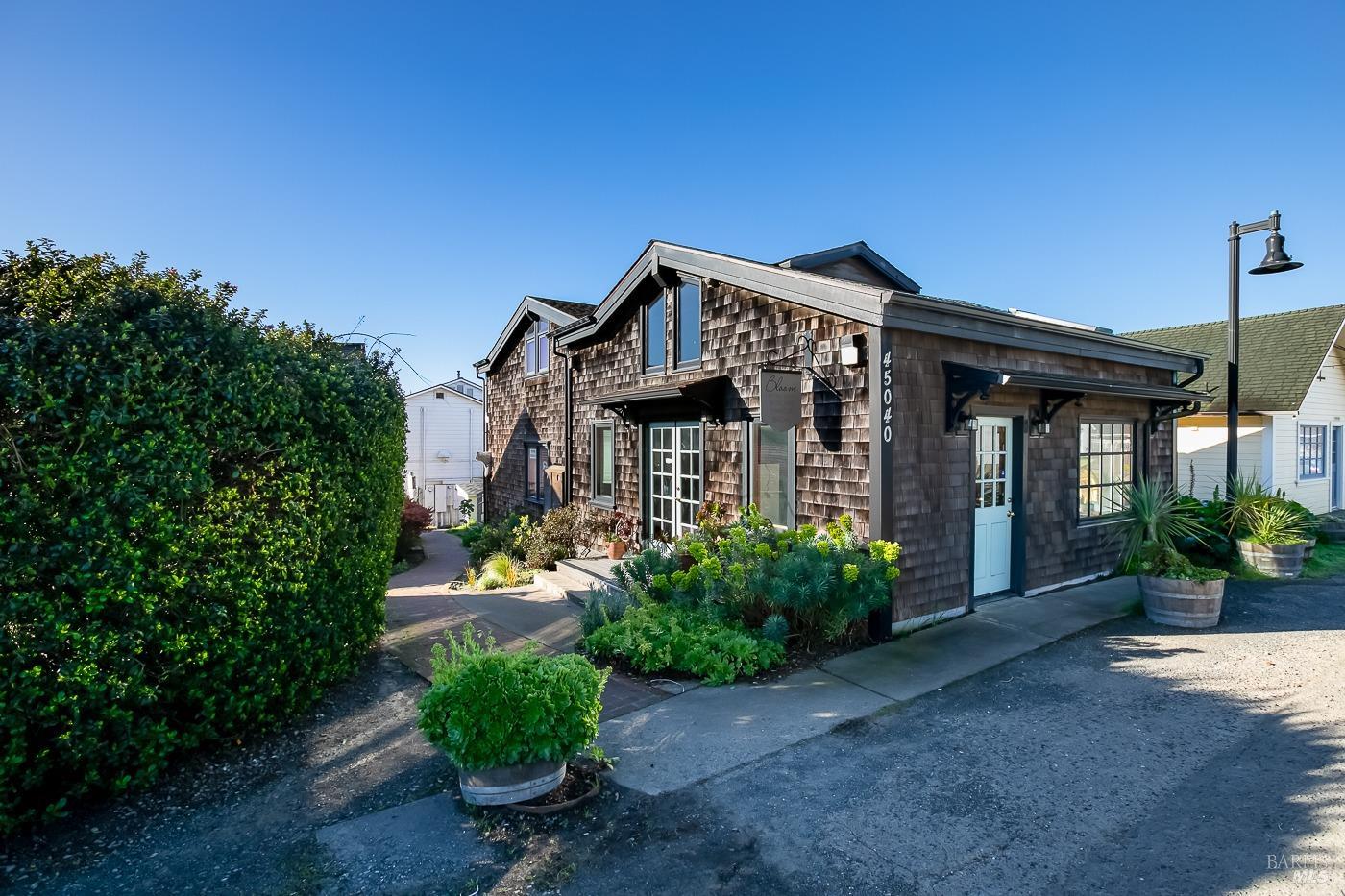45040 Main Street Mendocino CA 95460