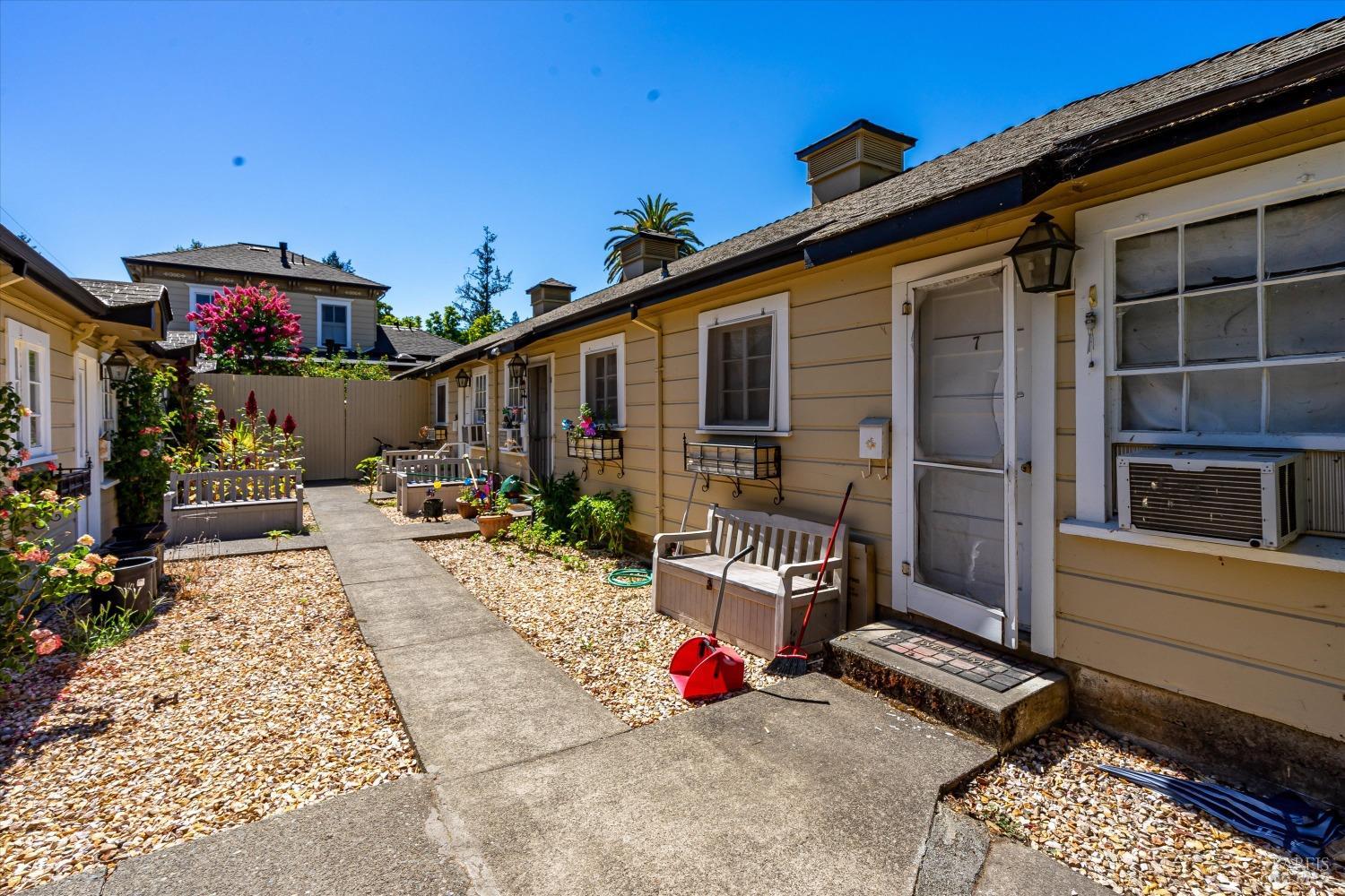 1139 Lincoln Avenue Calistoga CA 94515