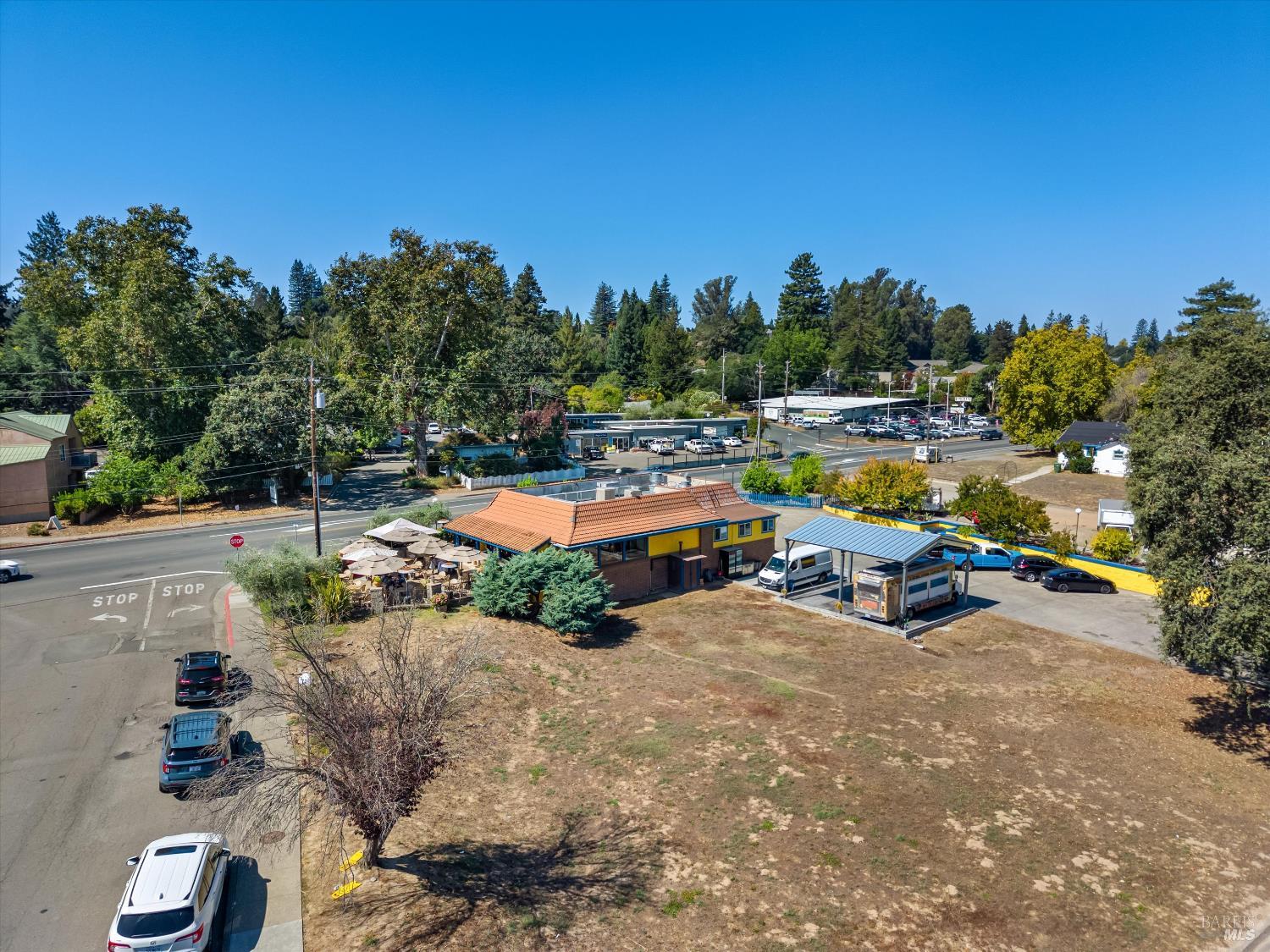 1015 Gravenstein Avenue Sebastopol CA 95472