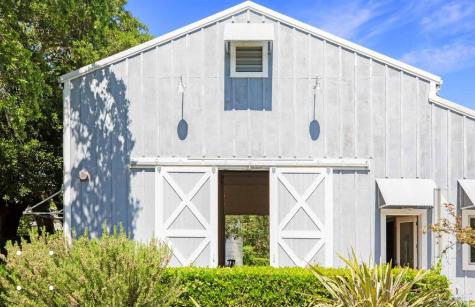 5566 Highway 128 Highway Geyserville CA 95441