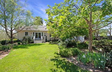 5566 Highway 128 Highway Geyserville CA 95441