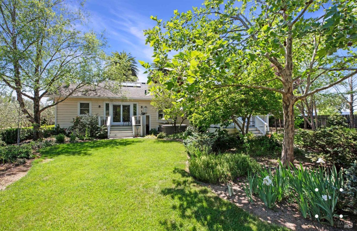 5566 Highway 128 Highway Geyserville CA 95441
