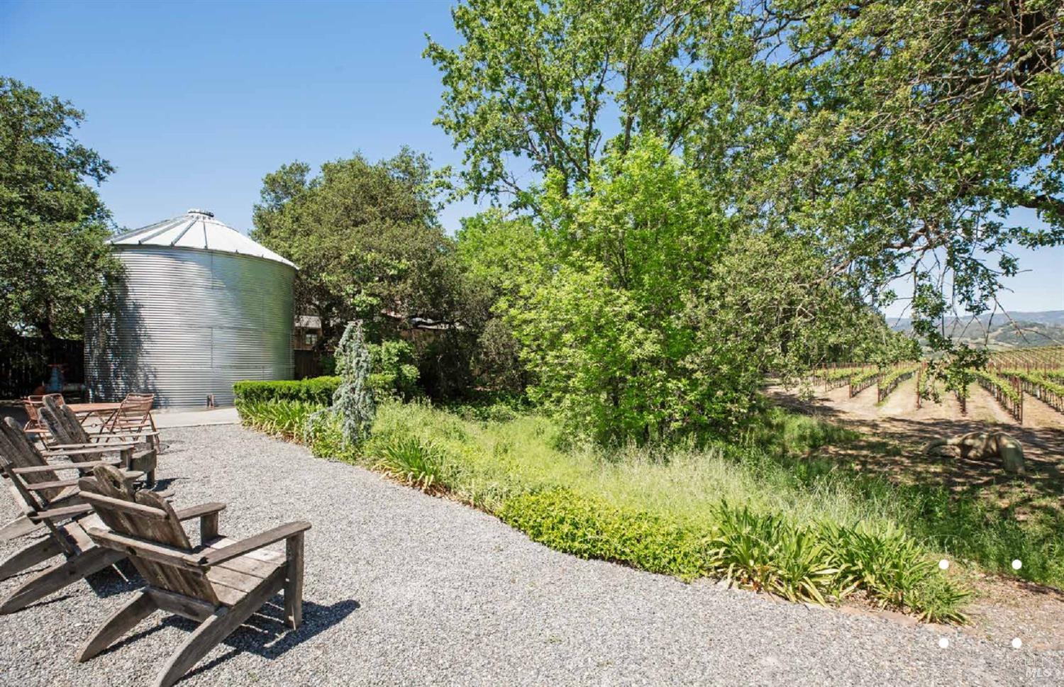 5566 Highway 128 Highway Geyserville CA 95441