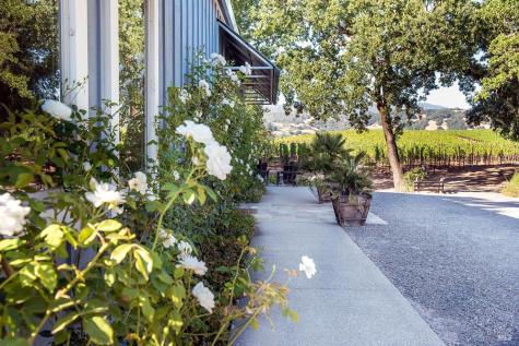 5566 Highway 128 Highway Geyserville CA 95441