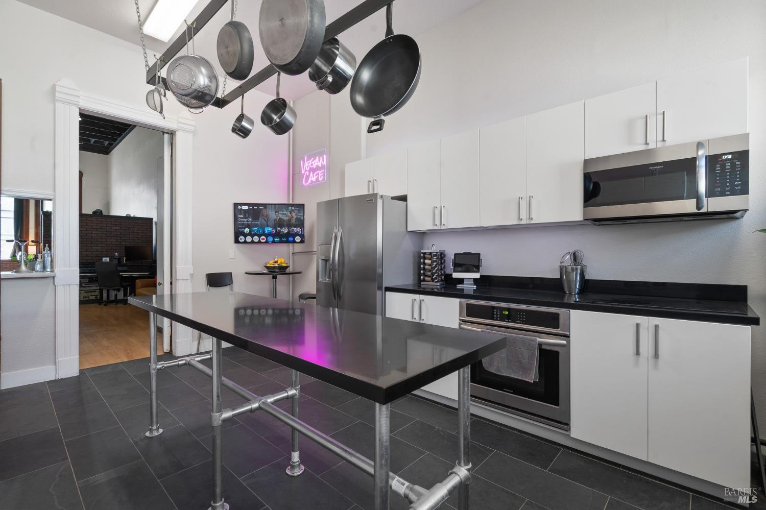 106 W J Street Benicia CA 94510