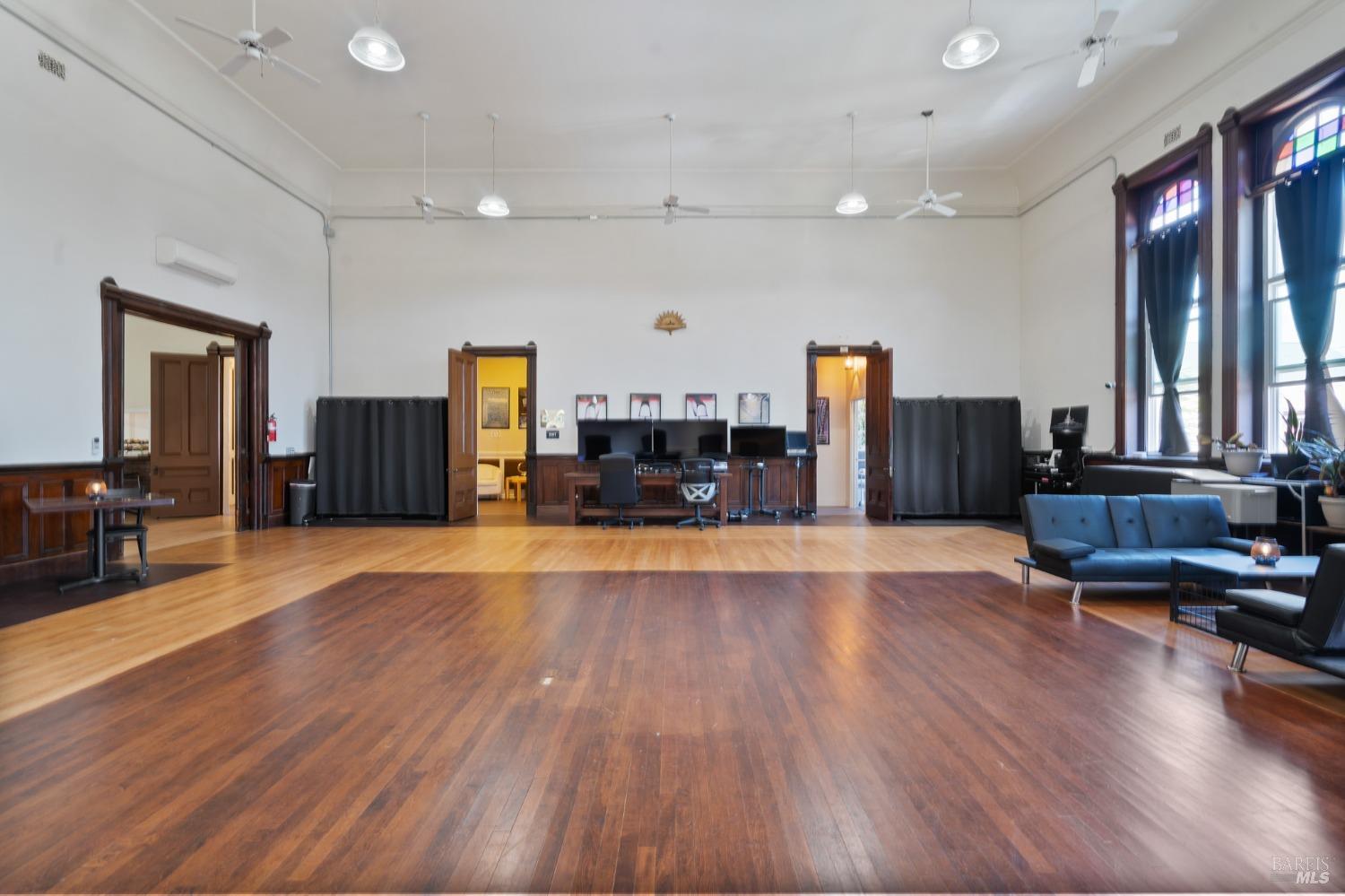 106 W J Street Benicia CA 94510