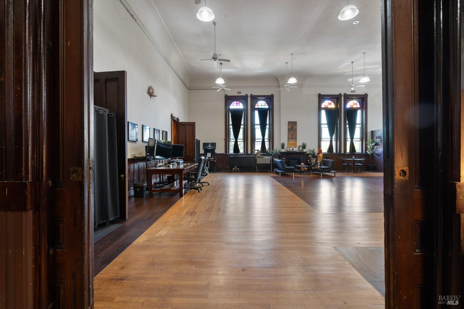 106 W J Street Benicia CA 94510