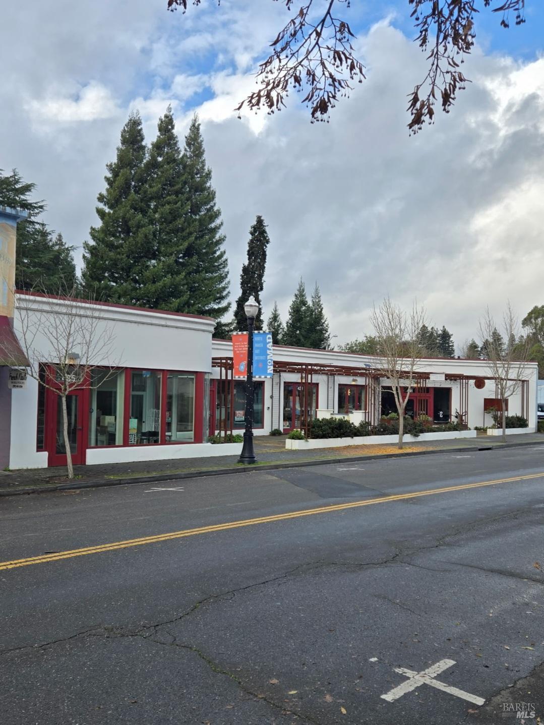 435-441 Healdsburg Avenue Healdsburg CA 95448