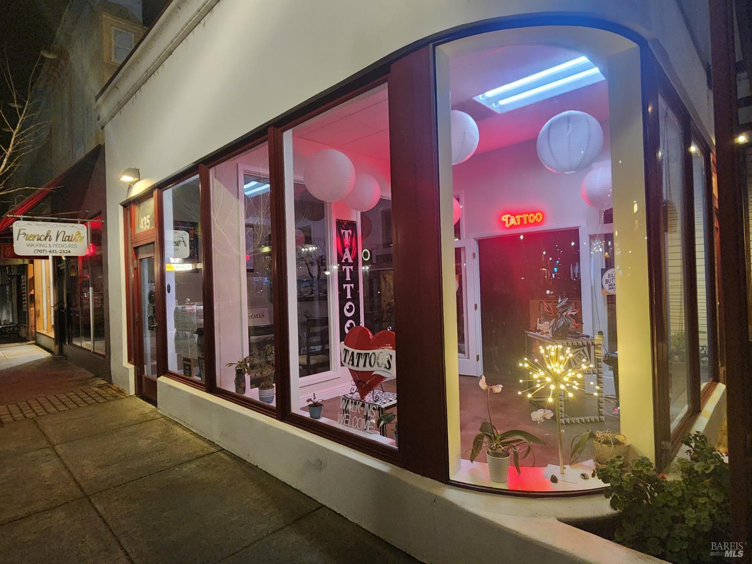 435-441 Healdsburg Avenue Healdsburg CA 95448