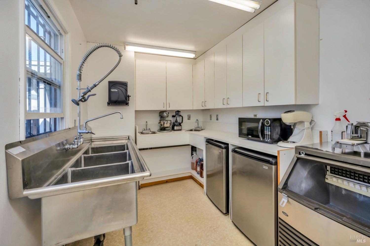 3740 Lakeshore Boulevard Lakeport CA 95453