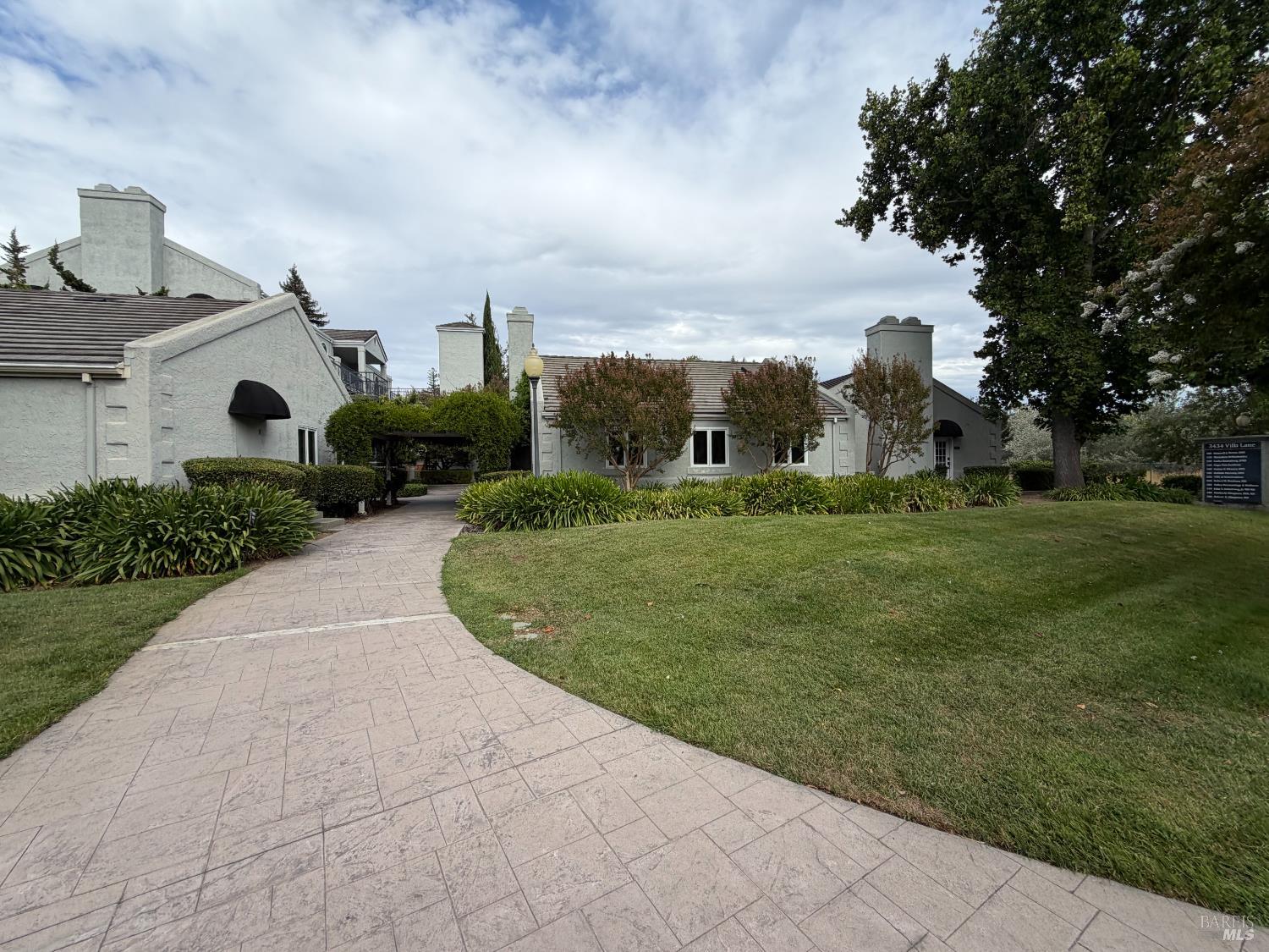 3434 Villa Lane Napa CA 94558