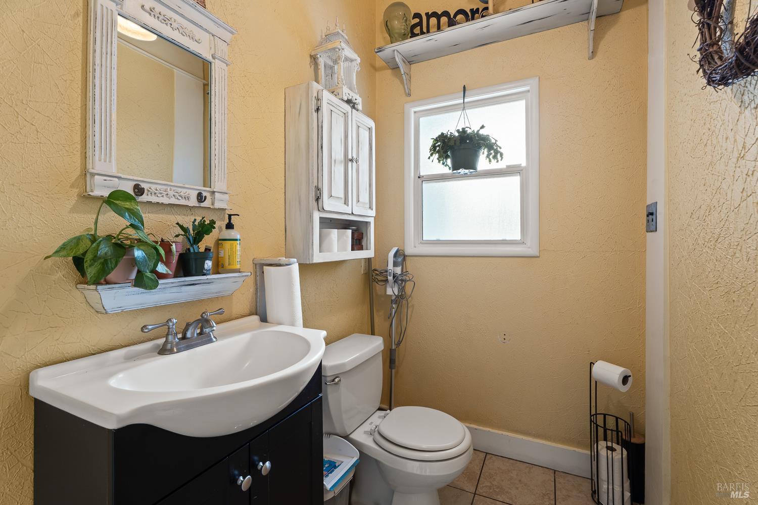 704 N State Street Ukiah CA 95482
