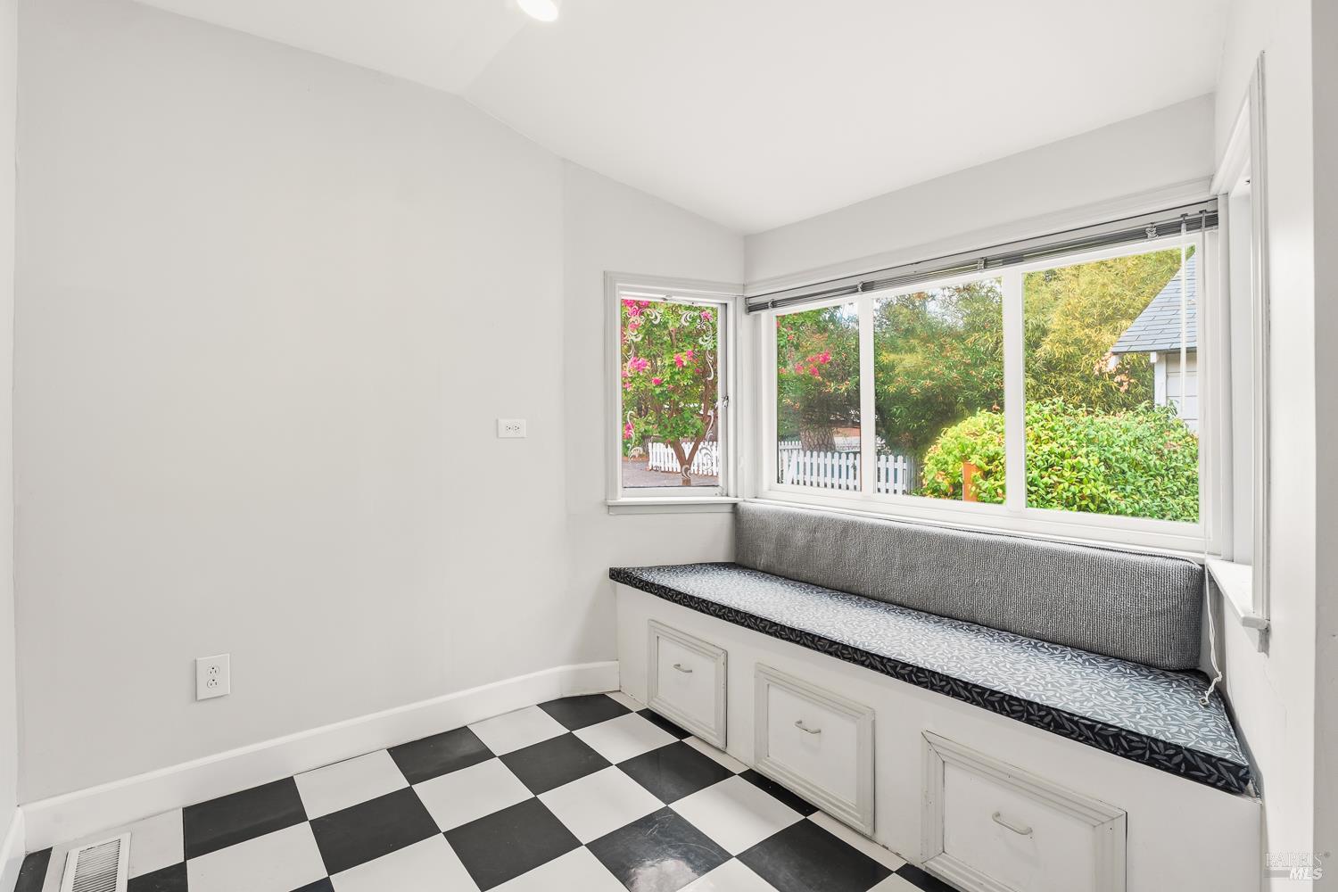 704 N State Street Ukiah CA 95482