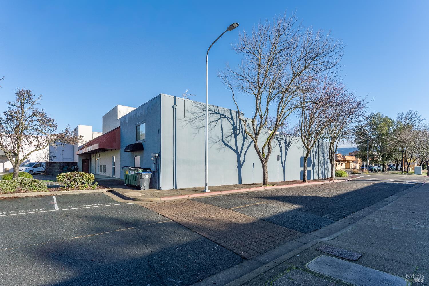 290 S School Street Ukiah CA 95482