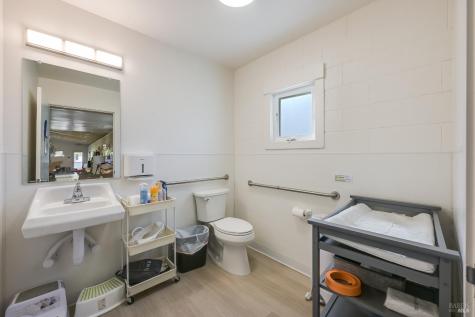 4162 Redwood Highway San Rafael CA 94904