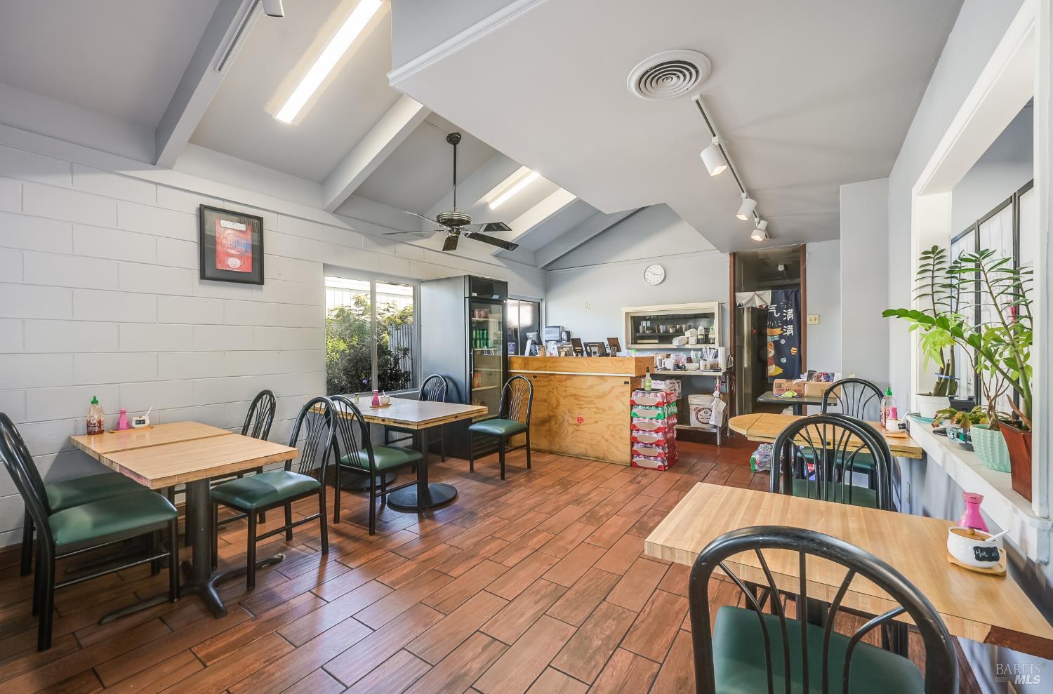 4162 Redwood Highway San Rafael CA 94904