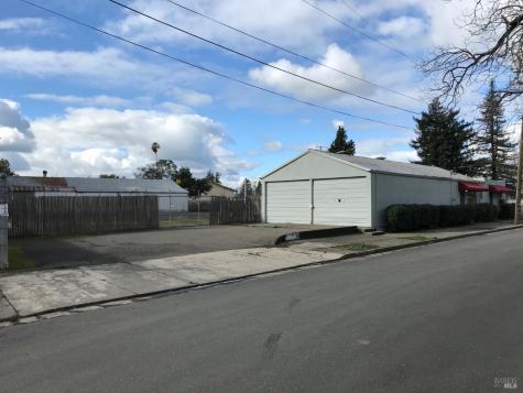 109 Chestnut Street Santa Rosa CA 95401