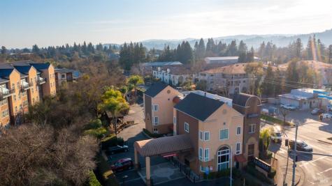 178 Dry Creek Road Healdsburg CA 95448