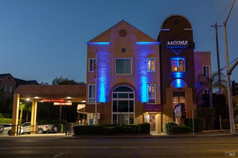 178 Dry Creek Road Healdsburg CA 95448